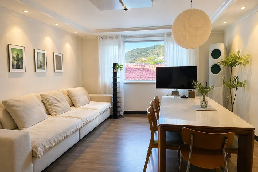 Moesan/Duru Park/2 Bathrooms/3 Bedrooms/3 Queen Beds/Suseong Lake/E-World/Hotel Bedding/Spacious Living Room/Washing and Drying - Image 1