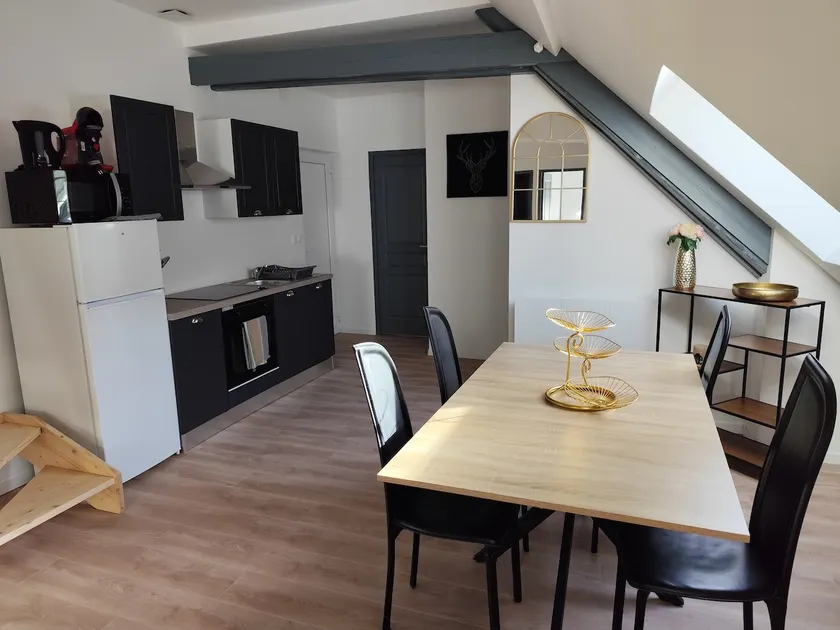 At the foot of the Château d'Isenbourg, superb 4-room apartment with garden - Image 1