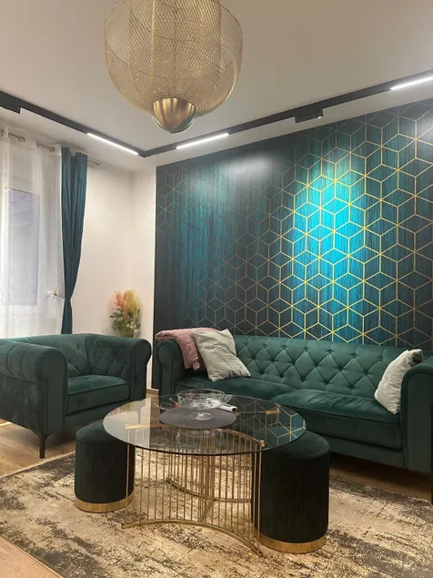 Luxury Boutique Modern - Image 1