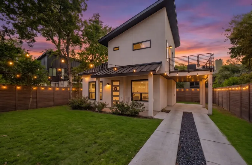 Top 5% | Pool + Family + Deck + FirePit + Pets - Image 1