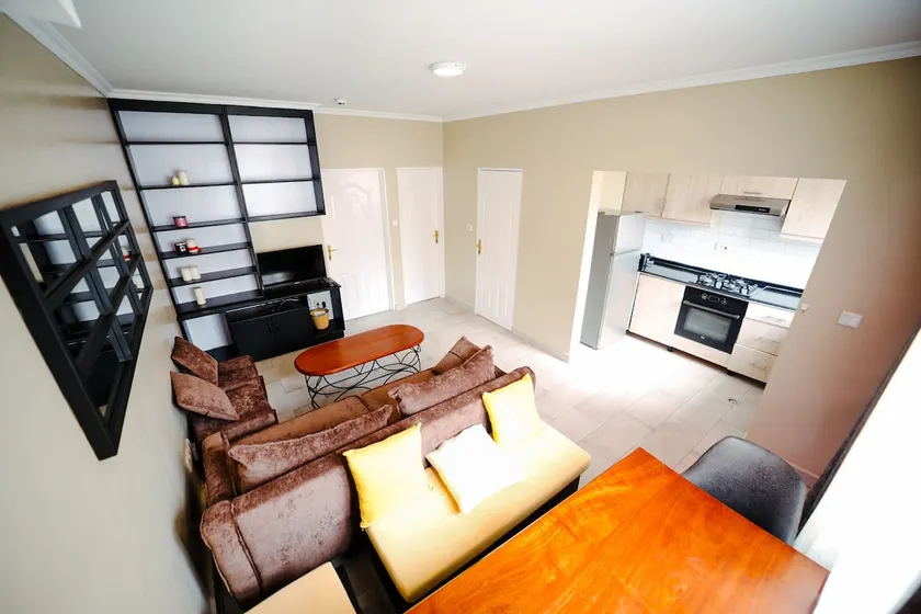 Modern 2-Bedroom Apartment, Kigali CBD, Fast WiFi. - Image 1