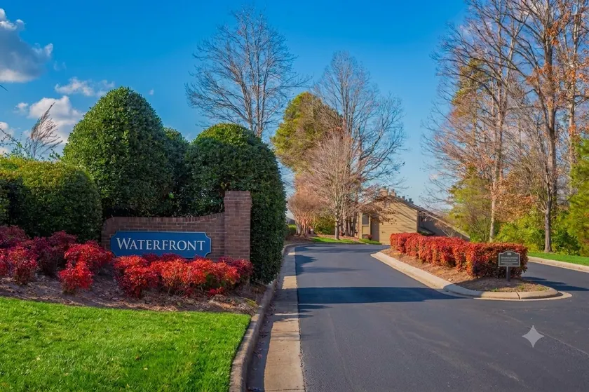HPU Safe Townhome in HOA, game room - Image 1
