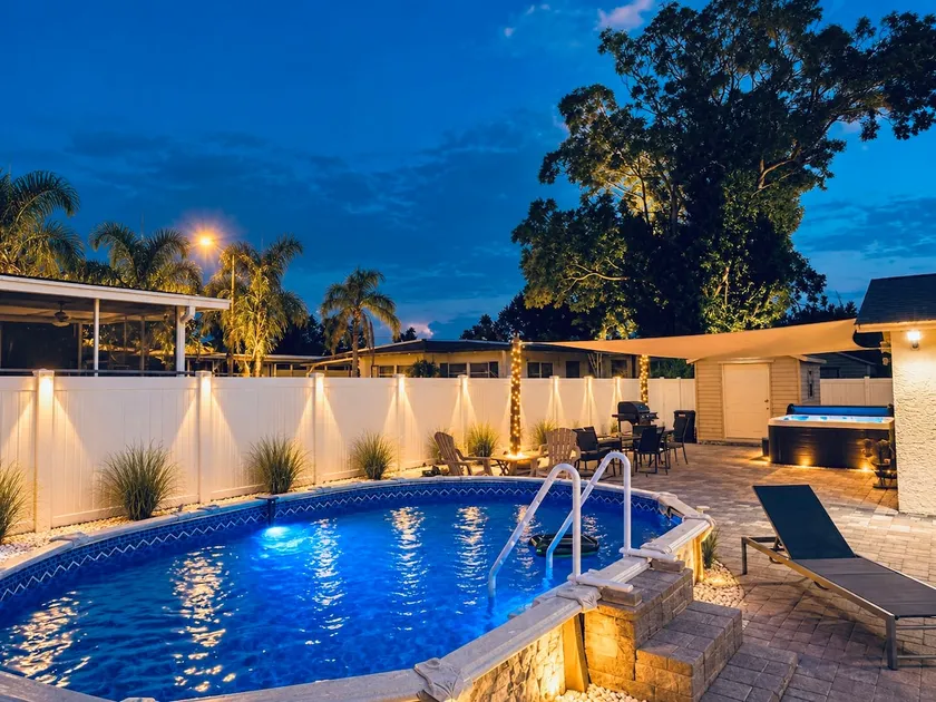 Family Oasis * Heated Pool, Hot Tub & Playground* - Image 1