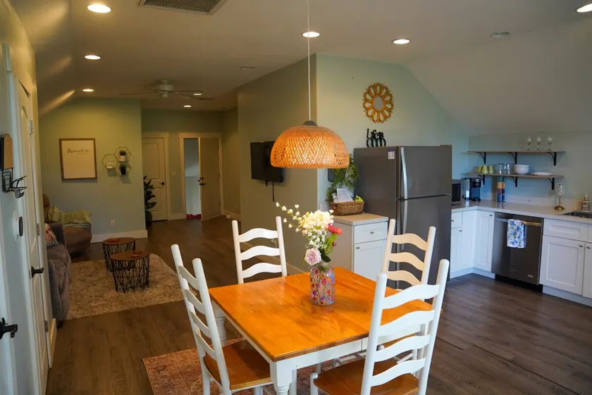 Charming Carriage Home in Gilbert, AZ - Image 1