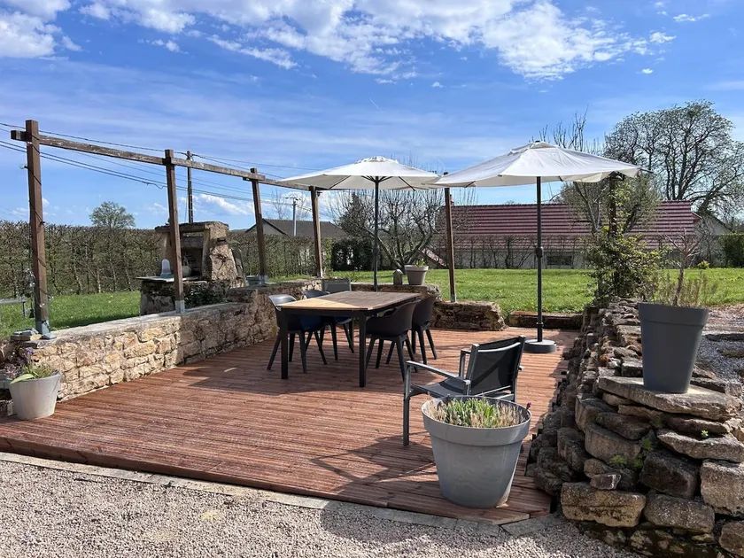 Les Aubépines – Family farmhouse for 6 people - Image 1