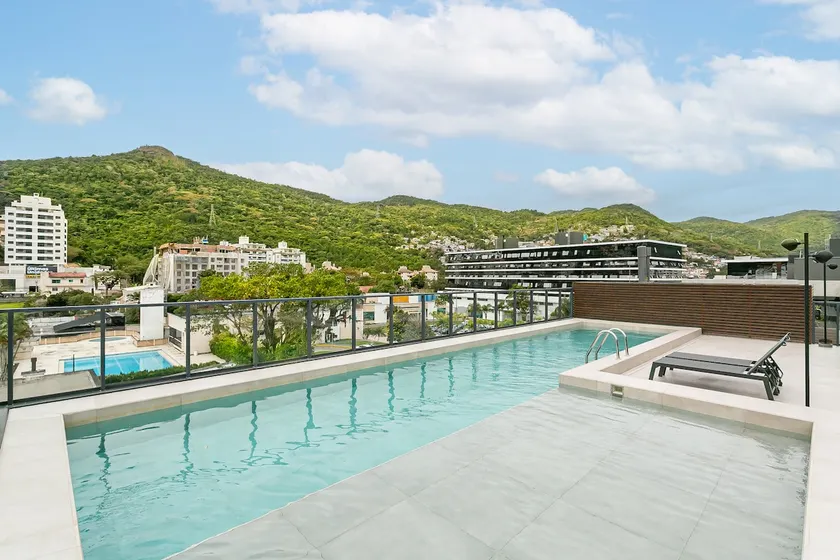 Studio First 236 – Luxury, Gym, Garage, Wi-Fi, 42 m² - Image 1