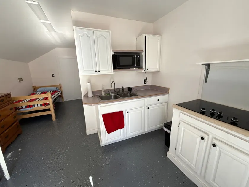 Studio Cove - Image 1