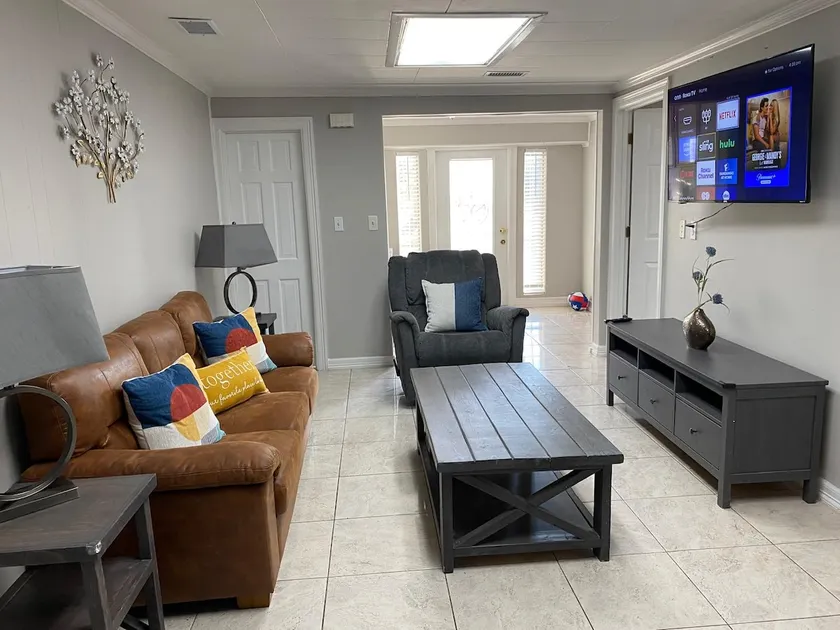 Hackberry Home - Image 1