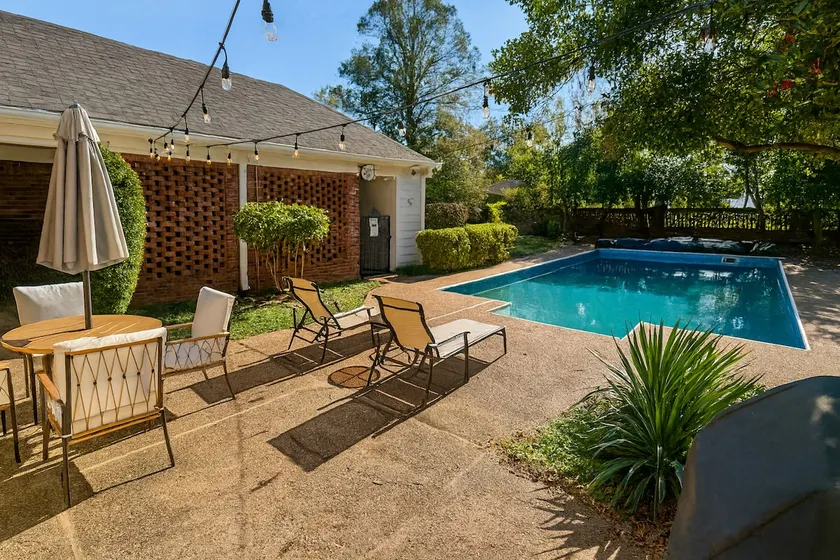 Your Memphis Getaway – Pool, Games & Good Vibes - Image 1