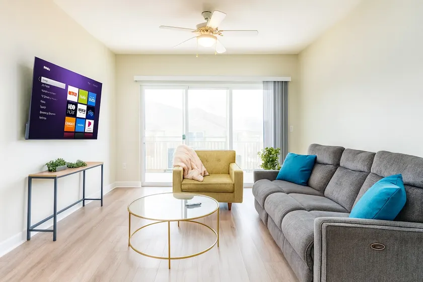 2 BR APT| Pet Friendly | 3 mi to HEB Center - Image 1