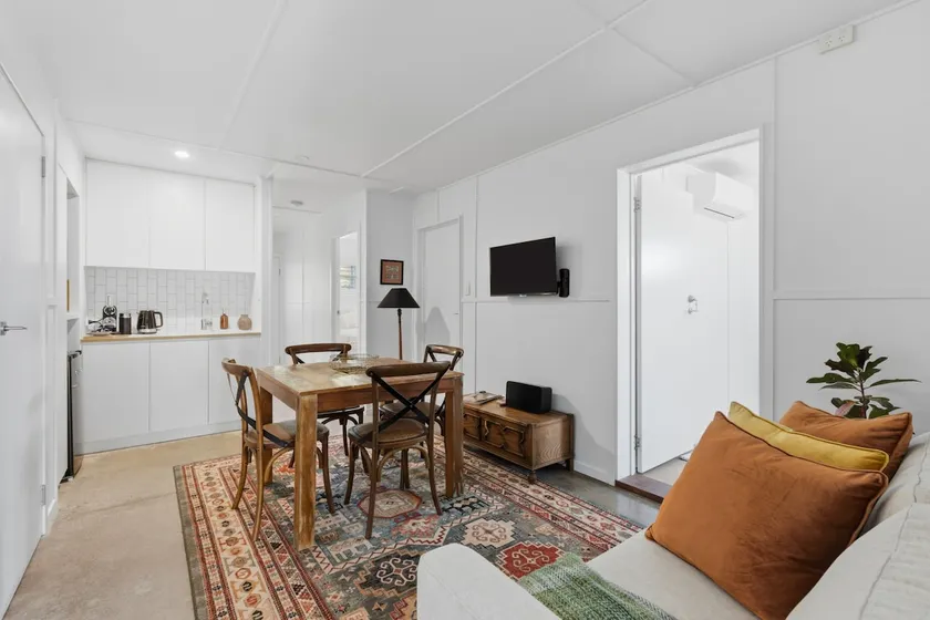 Salty & Suite- Charming 2BR Beach Flat by uHoliday - Image 1