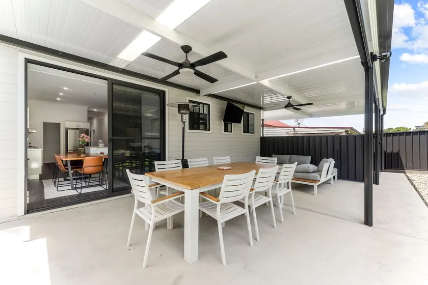 Bright & Breezy Waratah Home - Image 1