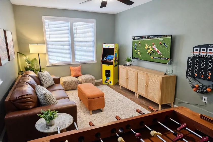 GAME ON! Family Fun House • Game Rm • 6TVs & Grill - Image 1