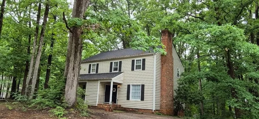Cozy 3BR/2BA Ground-Level Unit/King Bed/Short Pump - Image 1