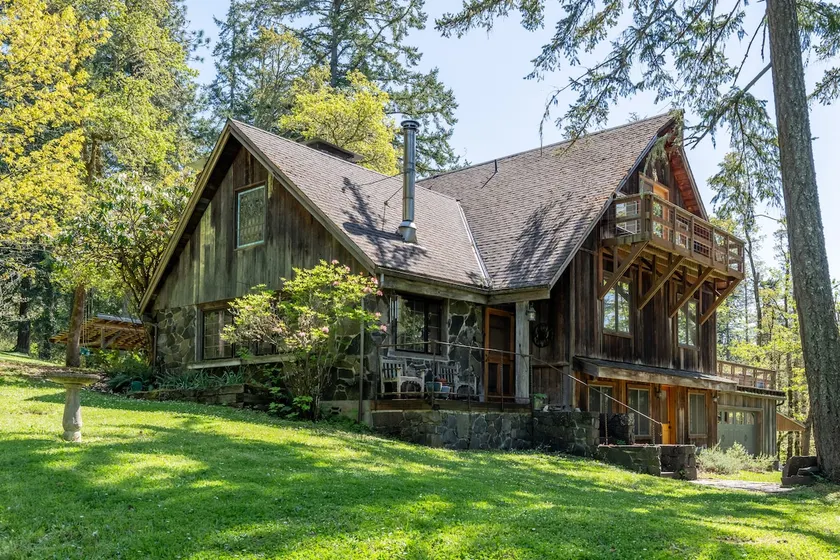 Relaxing Woodland Retreat, 15 min to U of O - Image 1