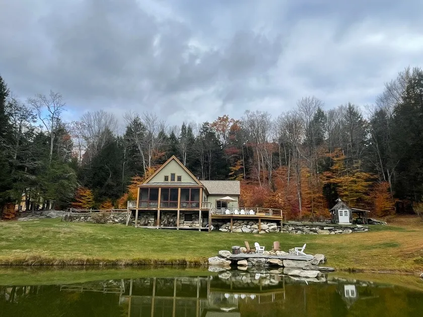 Cabin at Grafton Glen - Image 1
