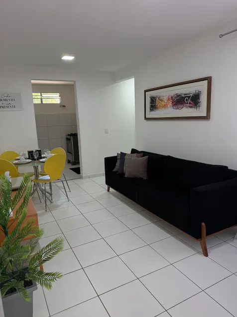 Apartment near shopping mall • Air conditioning + garage, comfort for 5 guests - Image 1