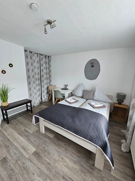 Dream realm double room - Image 1