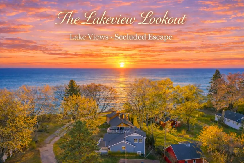 The Lakeview Lookout - Gorgeous Lake Views! - Image 1