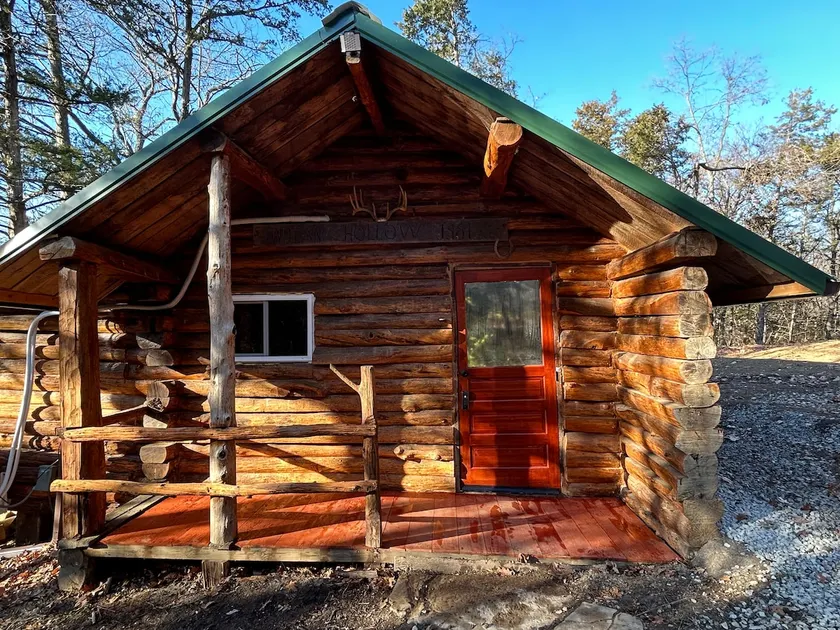 Indian Hollow Cabin - Image 1