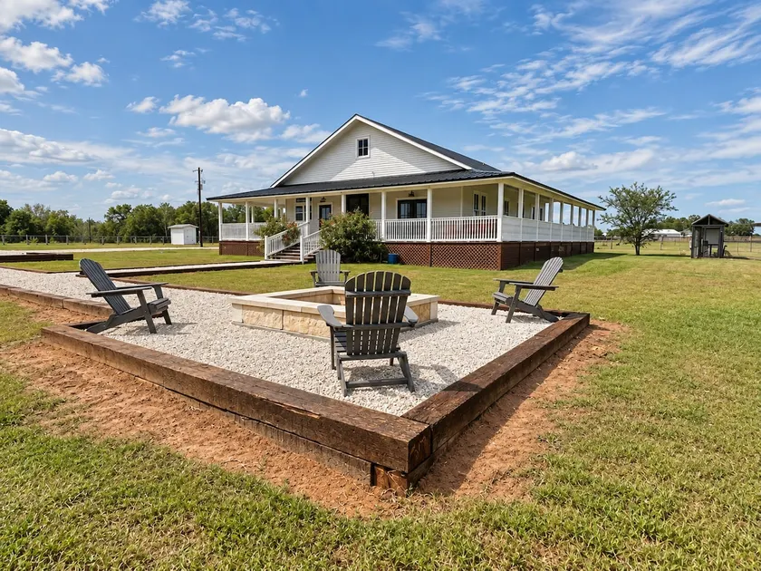 25-Acre Lux Farmhouse Escape+Pvt Fishing Pond - Image 1