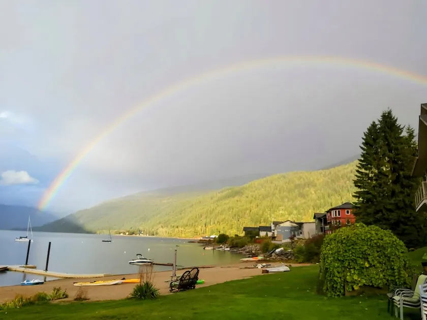 Suite Kootenay Lake ! - Image 1