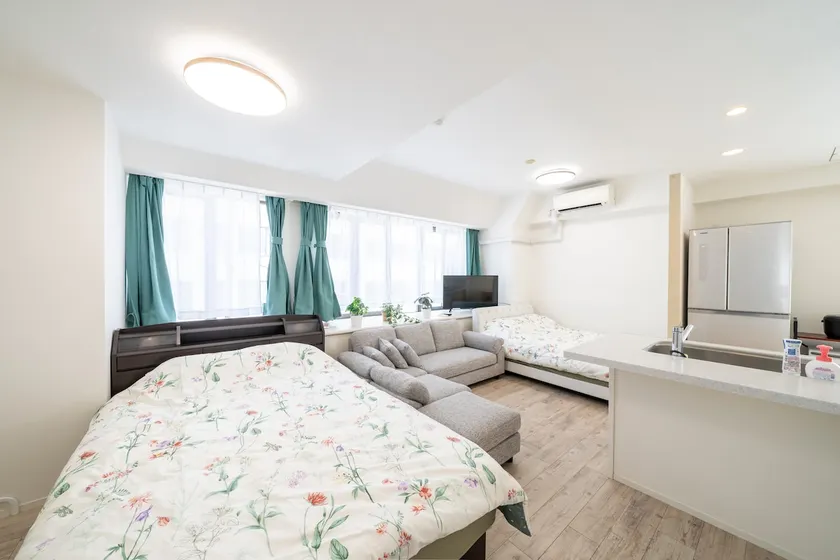 Residence7 / Shinjuku / Spacious 2-Bedroom Apartment with Living Room / 10 Guests - Image 1