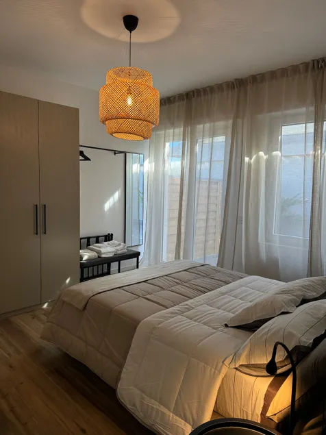 Alta Terrace - Warm Apartment with Large Terrace - Image 1