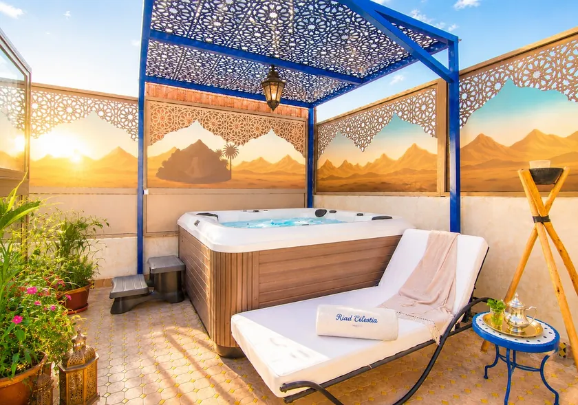 Riad Célestia • Rooftop, private hot tub • 8 people - Image 1