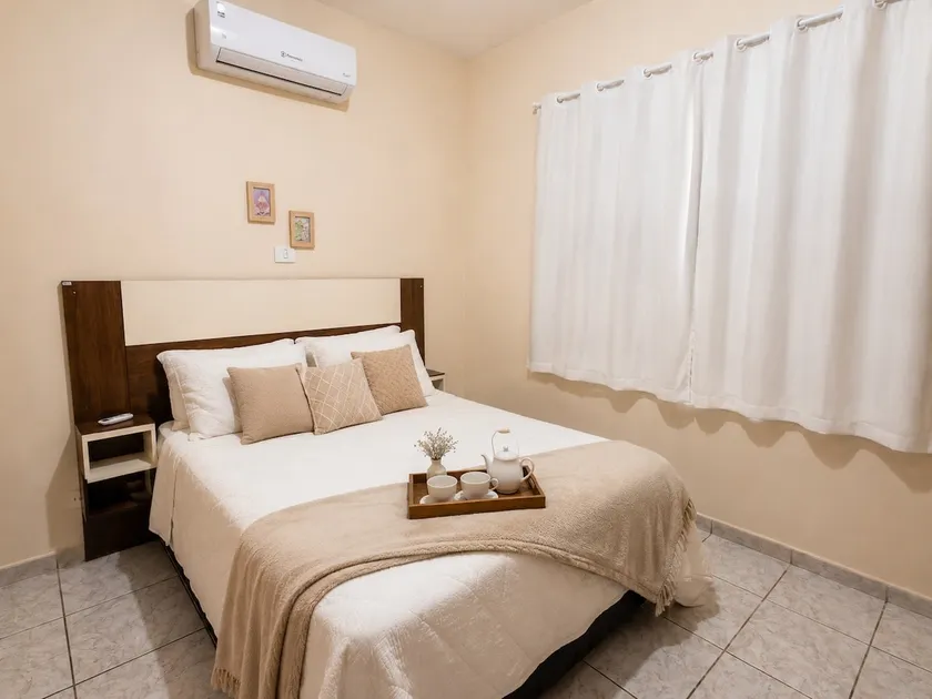 CS009 - House with backyard, near the botanical garden, air conditioning, parking space - Image 1