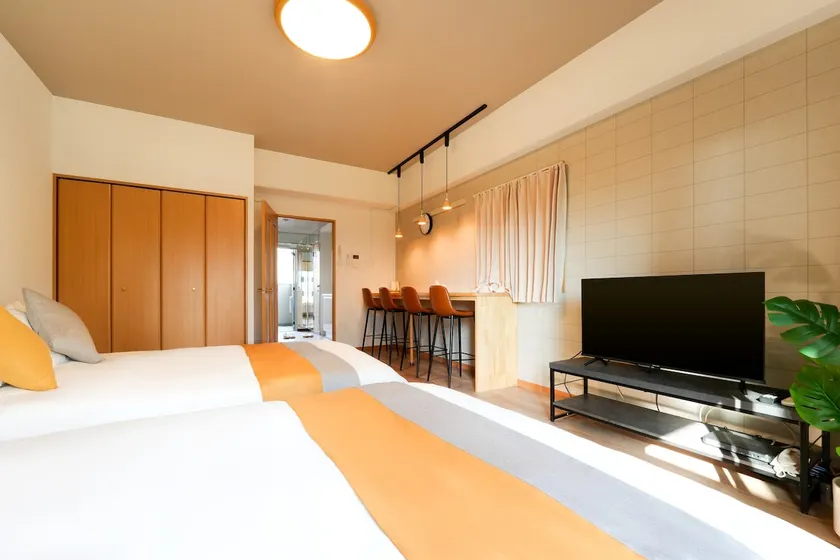 Kyobashi Xinxiang Newly renovated suite, 3 minutes walk to Osaka Castle and subway - Image 1