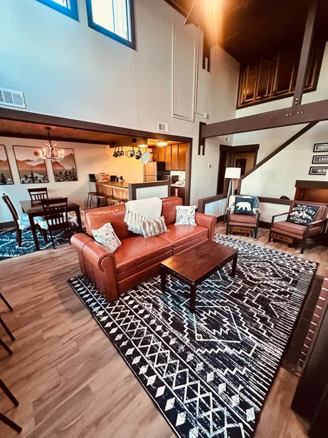 Blue Bear Haus-biking/hiking trails from condo - Image 1