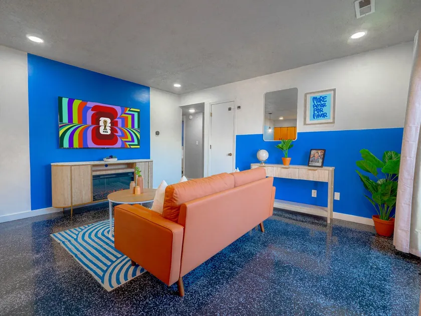 Newly Remodeled Apt + W/D | Mins to Arrowhead - Image 1