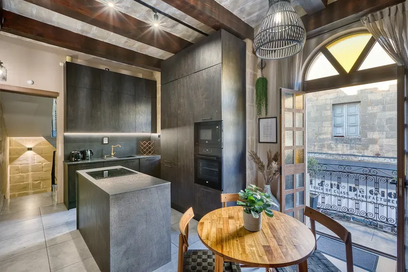 Stunning 3BR Townhouse with Private Rooftop by SF Homes - Image 1