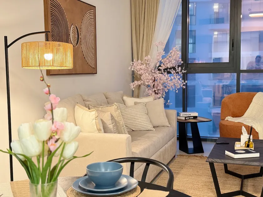 ASHRI HH | Elegant 1BR in Ajmal Makan | Beachfront - Image 1
