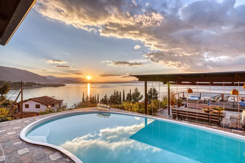 Magical view, Villa Asproneri, Kamena Vourla - Image 1