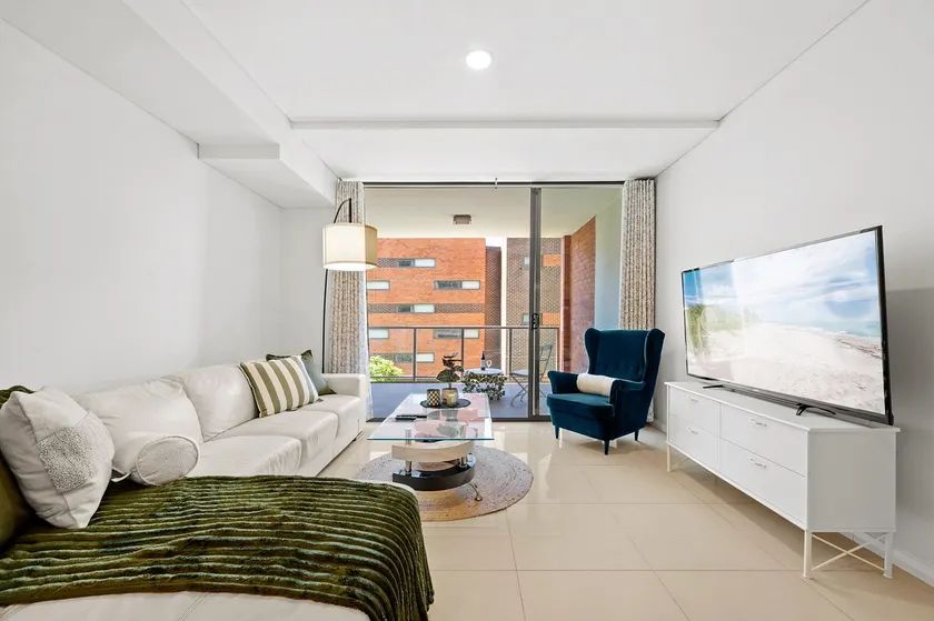 Mascot Apt | Prime Location Near Station & Airport - Image 1