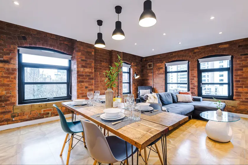 Luxury 2BR Apt•Bricked Modern Apartments •The Call - Image 1