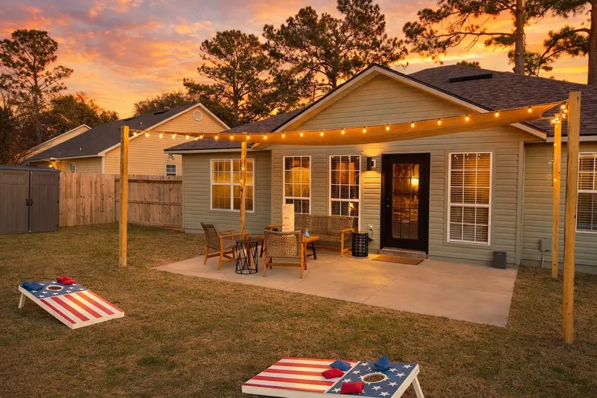 Pine&Palm | 4BR/4BA+4TVs+GameRm+Firepit+Fence+Pets - Image 1