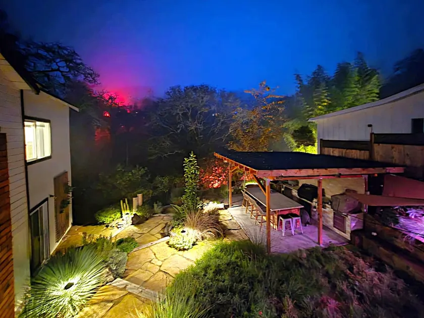 Exclusive R. River Retreat @ Steelhead Beach Park - Image 1