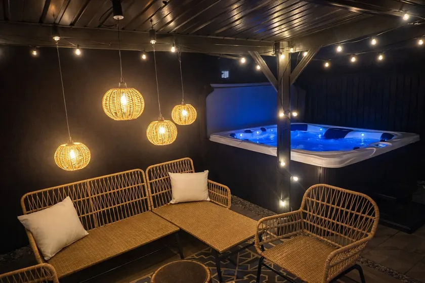 Boho Speakeasy Home | Hot Tub & Game Room - Image 1