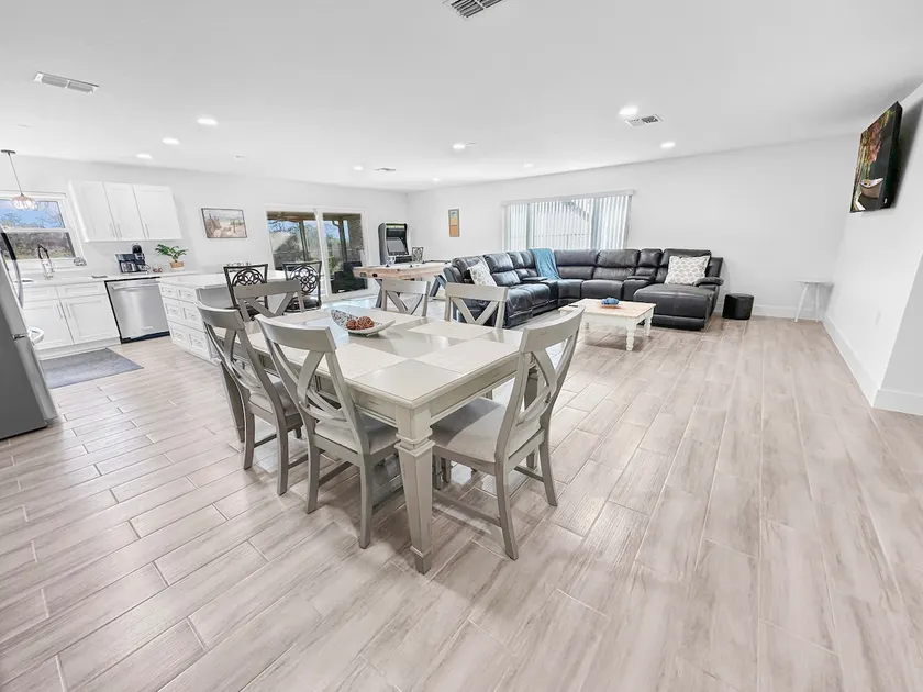 Pet friendly, Air hockey, Arcade, WiFi, Kitchen - Image 1