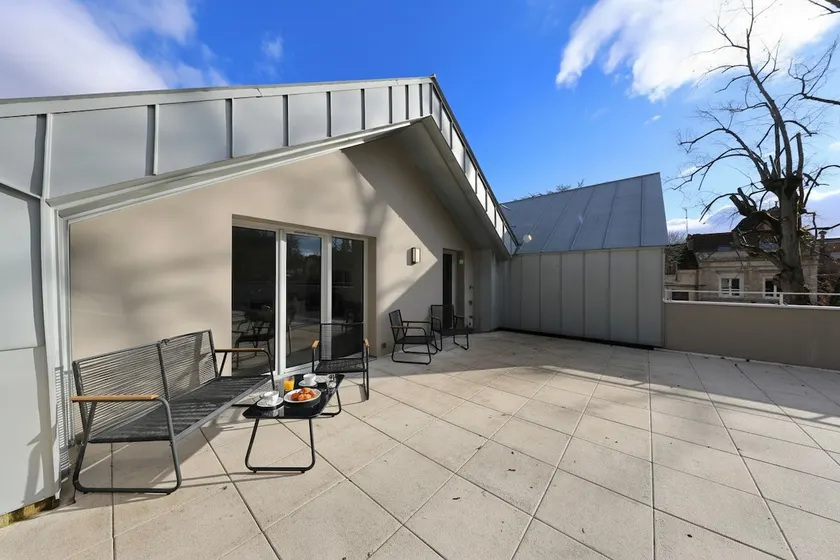 Nature & Modernity: Family F5 + XXL terrace - Image 1
