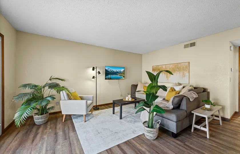 Cozy 2BR Haven w/ Deck, Laundry & Ball Match Vibes - Image 1