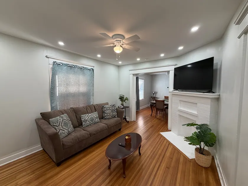 2 BR Parking -15 Mins to Fifa NJ! Walk to MC Hotel - Image 1
