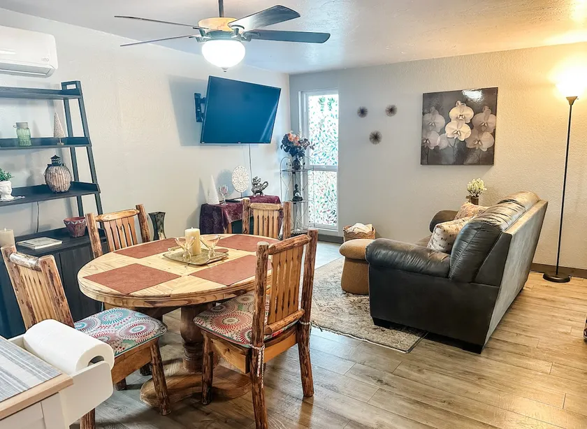 5 Mins to NW Med Cntr, Studio/Duplex, 1 BD 1 BA - Image 1