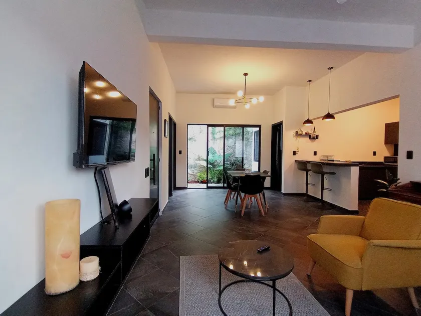 House 028 - Image 1