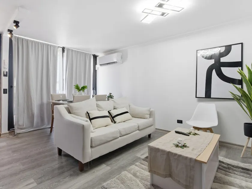 Aura Homes Apt. Modern and cozy - Image 1