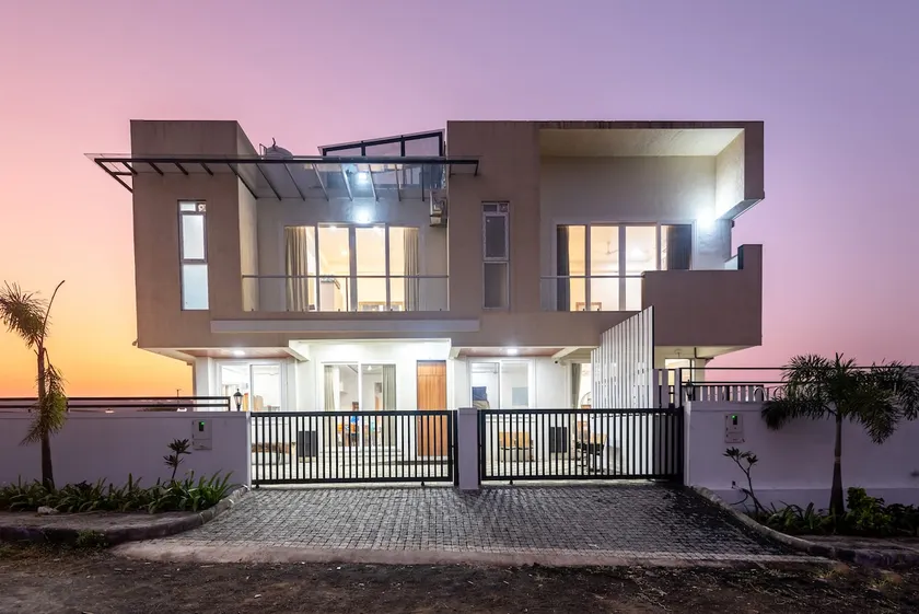 Modern villa with hill views, glass room, pool. - Image 1