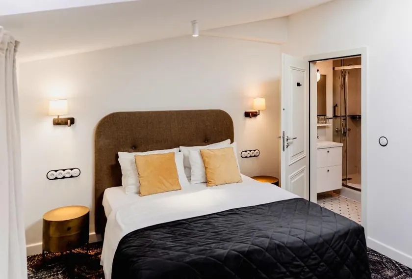 N33 Premium Apartments Old Town Kraków - Destigo Hotels - Image 1